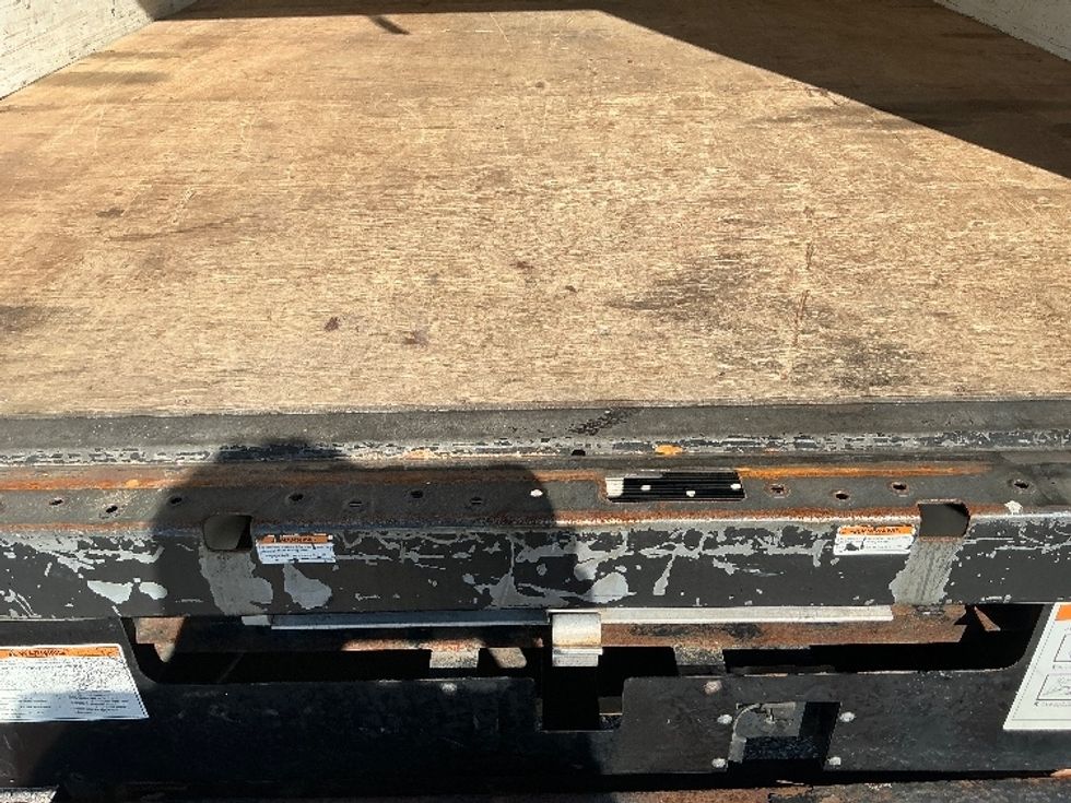 Light Duty Box Truck-Light and Medium Duty Trucks-Ford-2022-E350-Orlando-FL-98,790\n\t\tmiles-$ 32,500 - Image 10