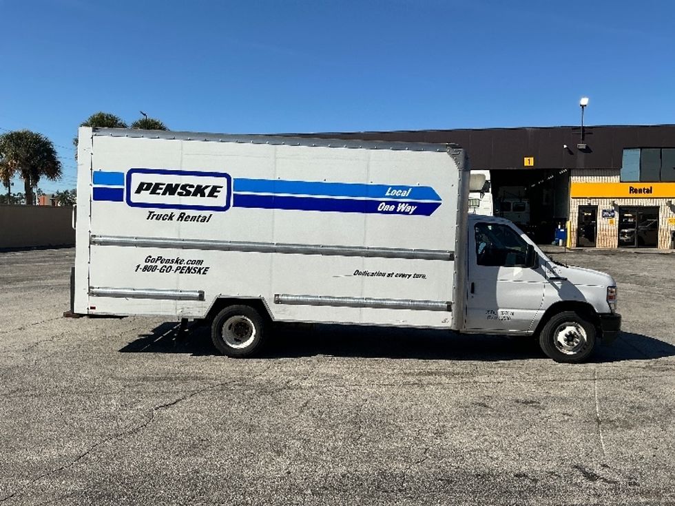 Light Duty Box Truck-Light and Medium Duty Trucks-Ford-2022-E350-Orlando-FL-98,790\n\t\tmiles-$ 32,500 - Image 15