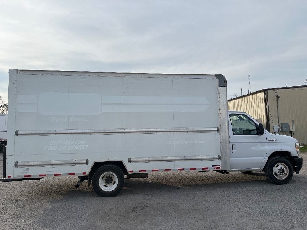 Light Duty Box Truck-Light and Medium Duty Trucks-Ford-2022-E350-Panama City-FL-101,715\n\t\tmiles-$ 32,000 - Image 15