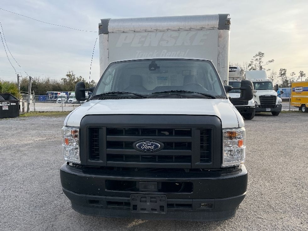 Light Duty Box Truck-Light and Medium Duty Trucks-Ford-2022-E350-Panama City-FL-101,715\n\t\tmiles-$ 32,000 - Image 2