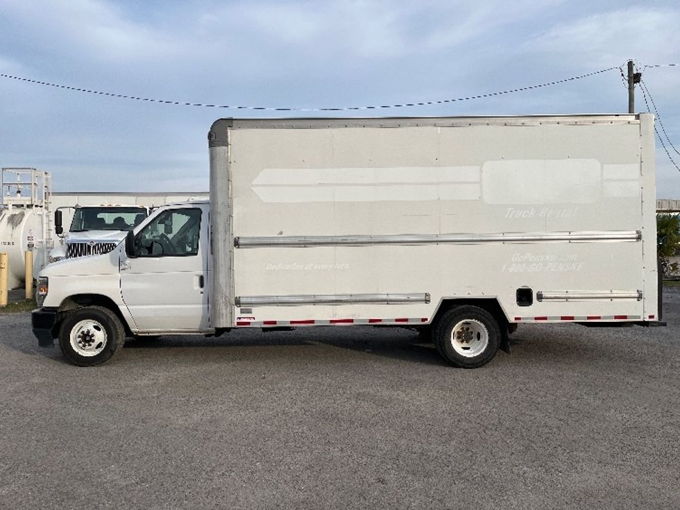 Light Duty Box Truck-Light and Medium Duty Trucks-Ford-2022-E350-Panama City-FL-101,715\n\t\tmiles-$ 32,000 - Image 4
