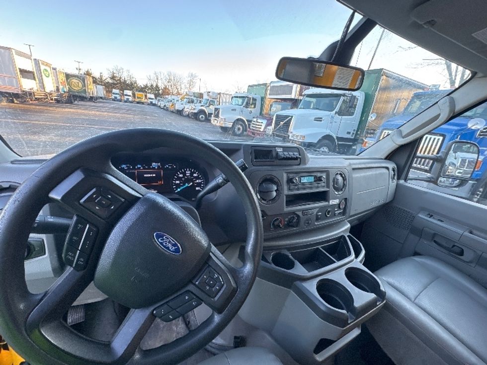 Light Duty Box Truck-Light and Medium Duty Trucks-Ford-2022-E350-Parsippany-NJ-107,959\n\t\tmiles-$ 25,250 - Image 17