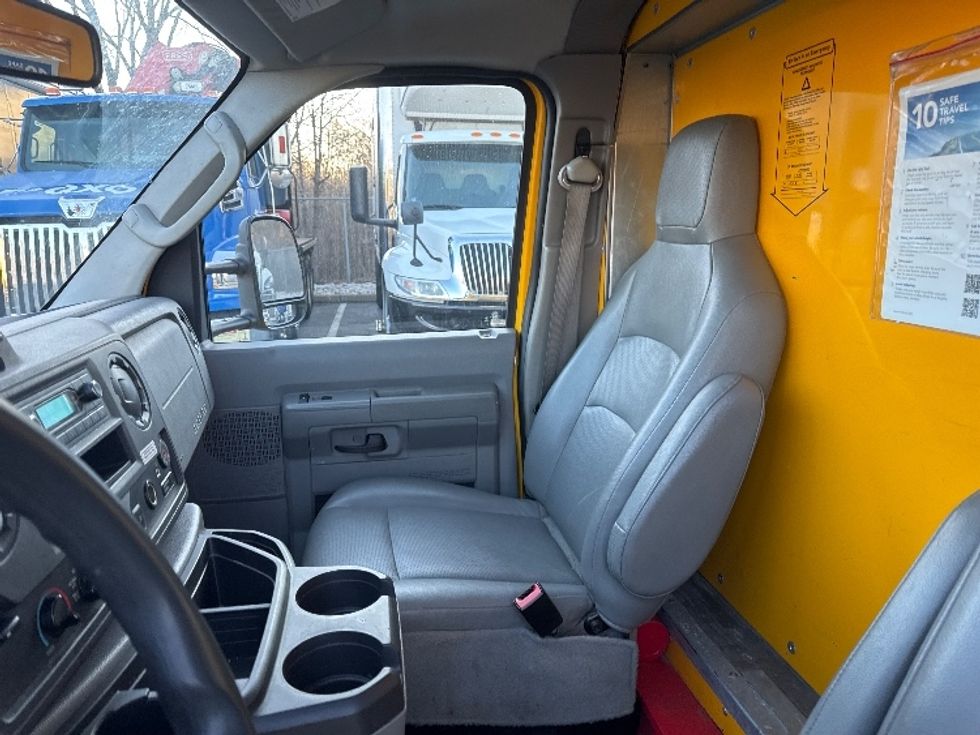 Light Duty Box Truck-Light and Medium Duty Trucks-Ford-2022-E350-Parsippany-NJ-107,959\n\t\tmiles-$ 25,250 - Image 18
