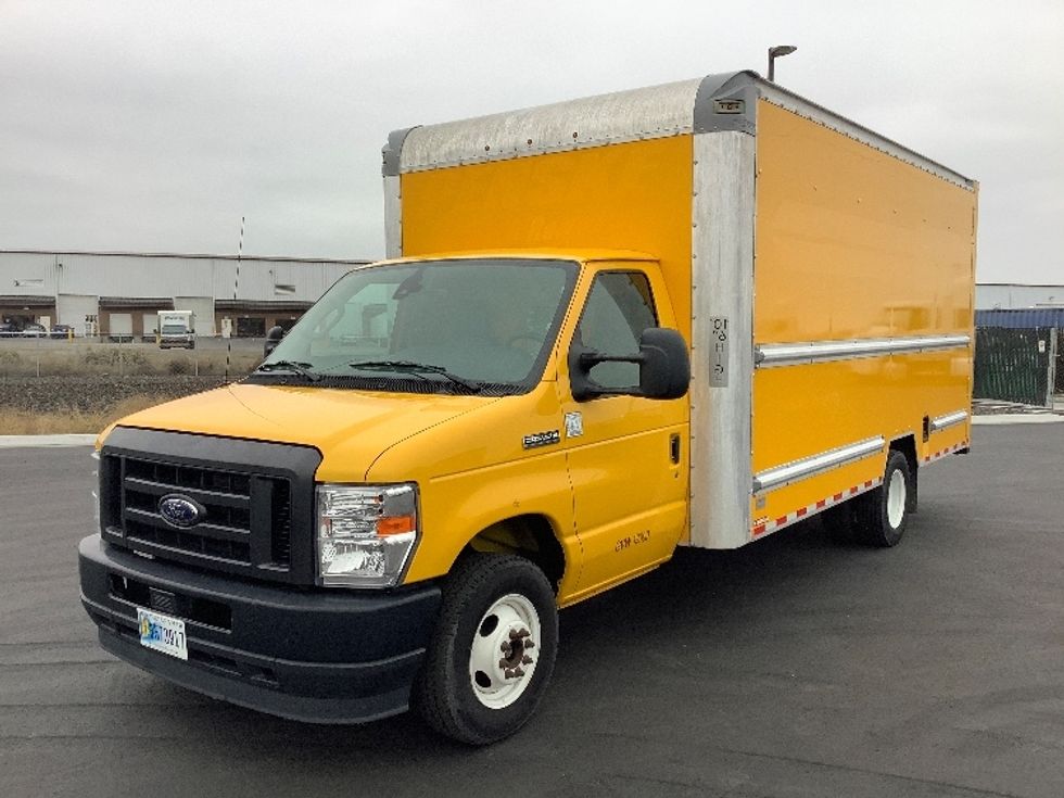 Light Duty Box Truck-Light and Medium Duty Trucks-Ford-2022-E350-Pasco-WA-87,063\n\t\tmiles-$ 30,750 - Image 3