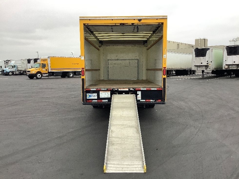 Light Duty Box Truck-Light and Medium Duty Trucks-Ford-2022-E350-Pasco-WA-87,063\n\t\tmiles-$ 30,750 - Image 9