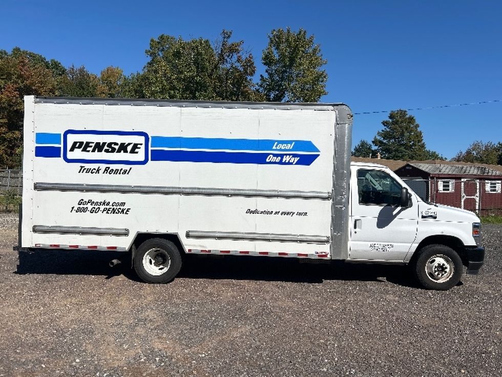 Light Duty Box Truck-Light and Medium Duty Trucks-Ford-2022-E350-Pennsauken-NJ-110,891\n\t\tmiles-$ 27,750 - Image 12