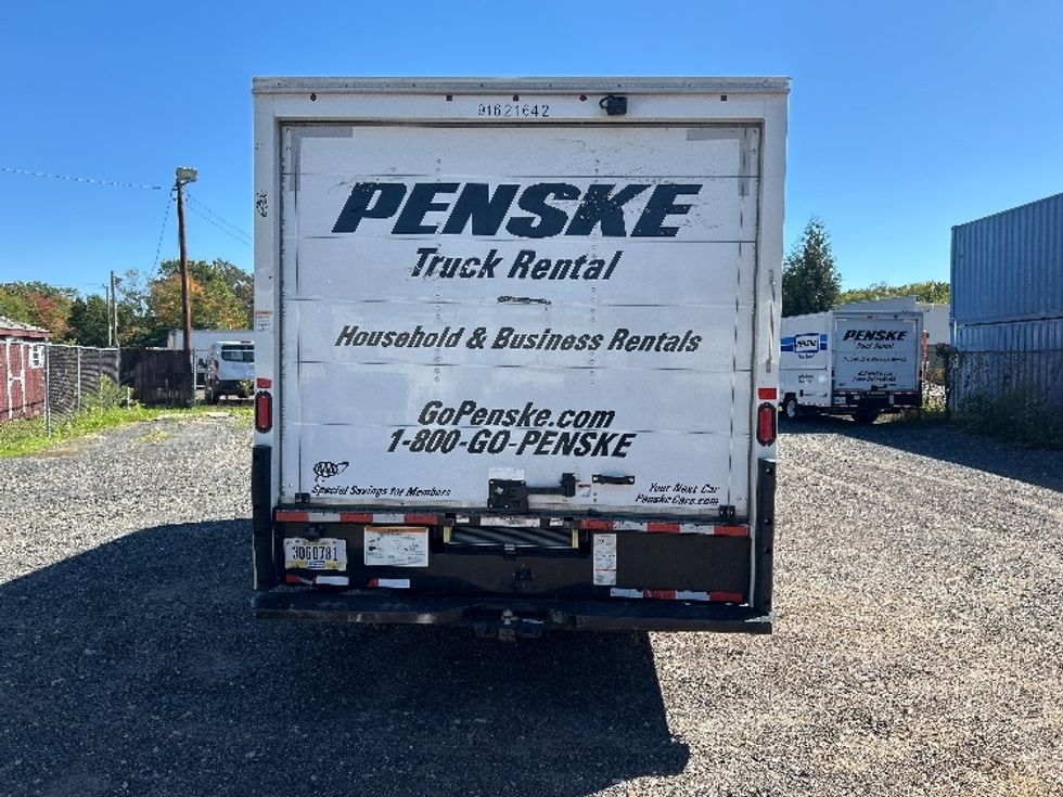 Light Duty Box Truck-Light and Medium Duty Trucks-Ford-2022-E350-Pennsauken-NJ-110,891\n\t\tmiles-$ 27,750 - Image 5