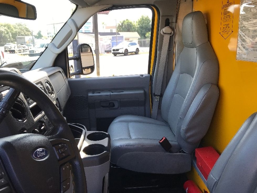 Light Duty Box Truck-Light and Medium Duty Trucks-Ford-2022-E350-Pensacola-FL-102,324\n\t\tmiles-$ 27,500 - Image 19