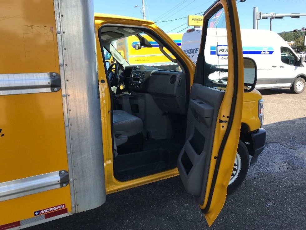 Light Duty Box Truck-Light and Medium Duty Trucks-Ford-2022-E350-Pensacola-FL-102,324\n\t\tmiles-$ 27,500 - Image 20