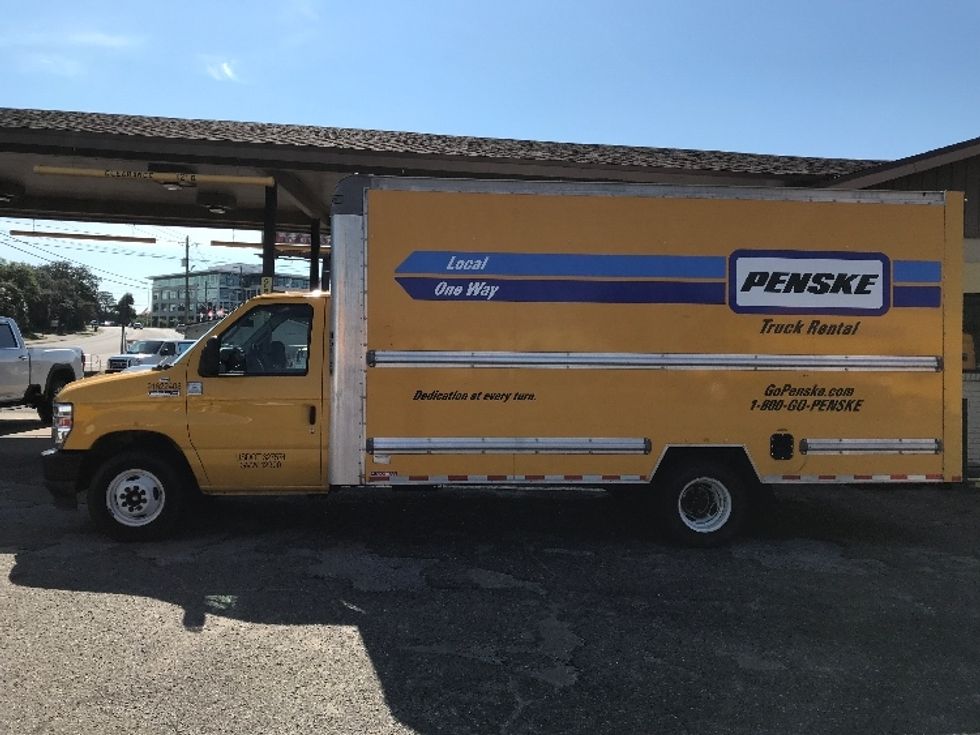 Light Duty Box Truck-Light and Medium Duty Trucks-Ford-2022-E350-Pensacola-FL-102,324\n\t\tmiles-$ 27,500 - Image 4