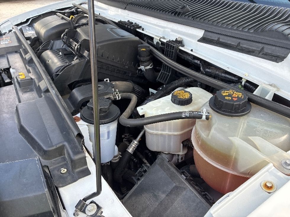 Light Duty Box Truck-Light and Medium Duty Trucks-Ford-2022-E350-Pensacola-FL-102,483\n\t\tmiles-$ 31,750 - Image 24