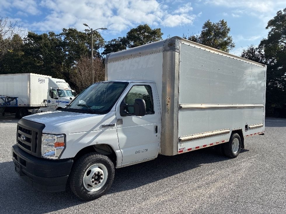 Light Duty Box Truck-Light and Medium Duty Trucks-Ford-2022-E350-Pensacola-FL-102,483\n\t\tmiles-$ 31,750 - Image 3