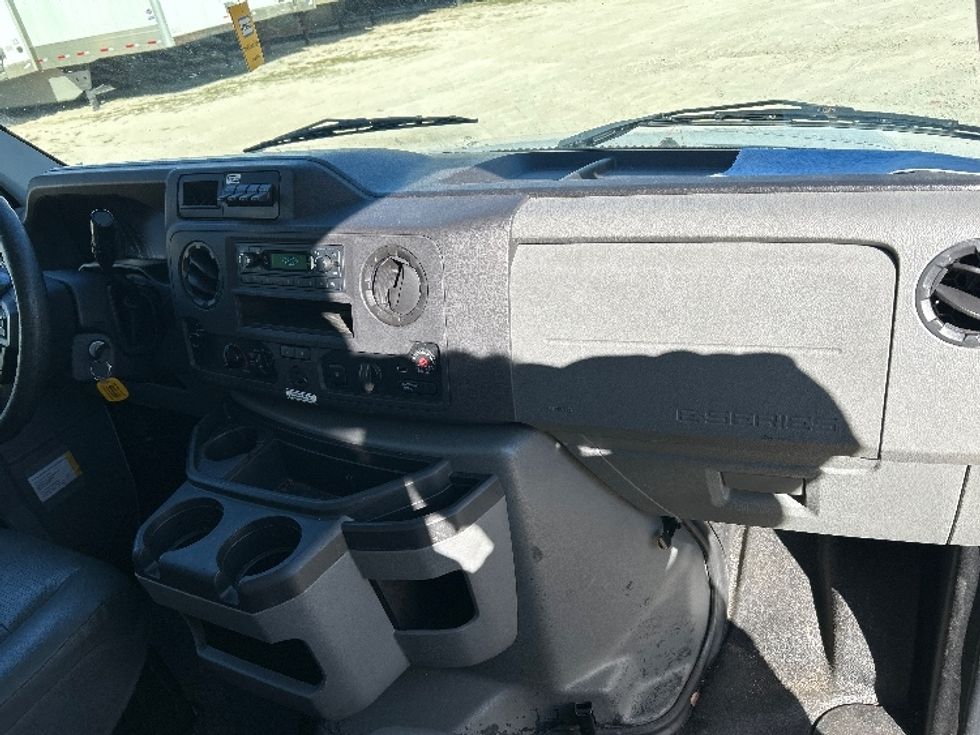 Light Duty Box Truck-Light and Medium Duty Trucks-Ford-2022-E350-Pensacola-FL-87,547\n\t\tmiles-$ 33,750 - Image 20