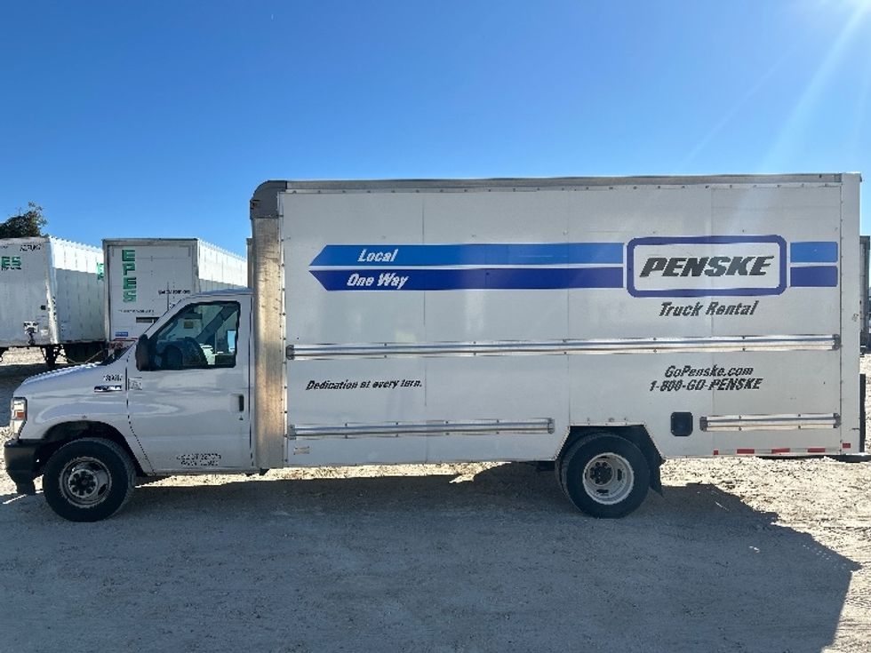 Light Duty Box Truck-Light and Medium Duty Trucks-Ford-2022-E350-Pensacola-FL-87,547\n\t\tmiles-$ 33,750 - Image 4