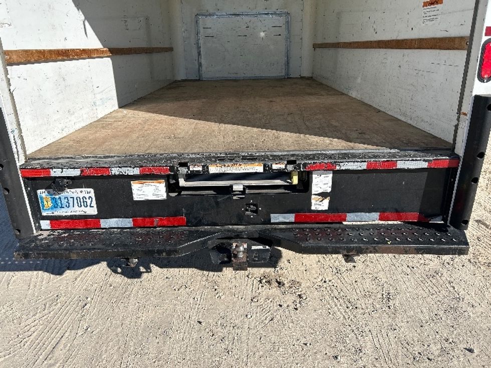 Light Duty Box Truck-Light and Medium Duty Trucks-Ford-2022-E350-Pensacola-FL-87,547\n\t\tmiles-$ 33,750 - Image 9