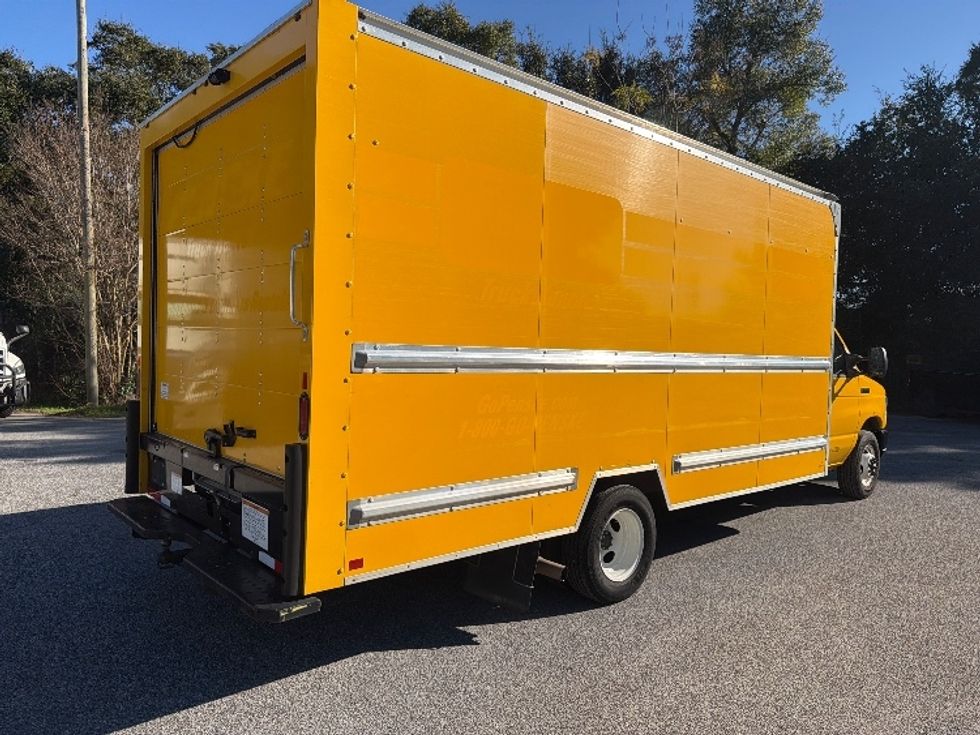 Light Duty Box Truck-Light and Medium Duty Trucks-Ford-2022-E350-Pensacola-FL-89,348\n\t\tmiles-$ 30,500 - Image 13