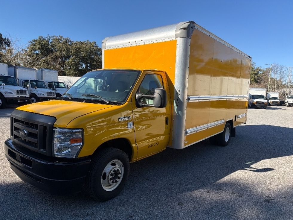 Light Duty Box Truck-Light and Medium Duty Trucks-Ford-2022-E350-Pensacola-FL-89,348\n\t\tmiles-$ 30,500 - Image 3