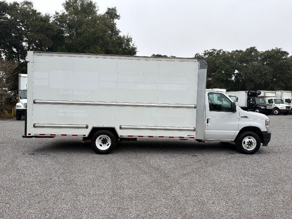 Light Duty Box Truck-Light and Medium Duty Trucks-Ford-2022-E350-Pensacola-FL-94,050\n\t\tmiles-$ 33,000 - Image 15