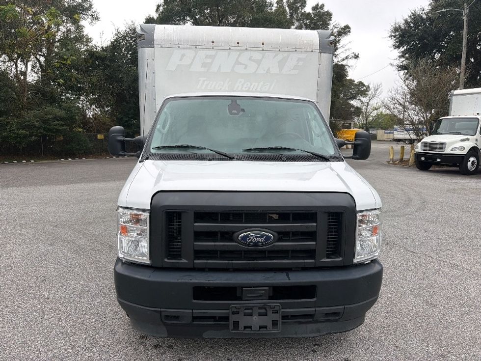 Light Duty Box Truck-Light and Medium Duty Trucks-Ford-2022-E350-Pensacola-FL-94,050\n\t\tmiles-$ 33,000 - Image 2
