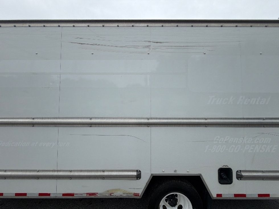 Light Duty Box Truck-Light and Medium Duty Trucks-Ford-2022-E350-Pensacola-FL-94,050\n\t\tmiles-$ 33,000 - Image 26