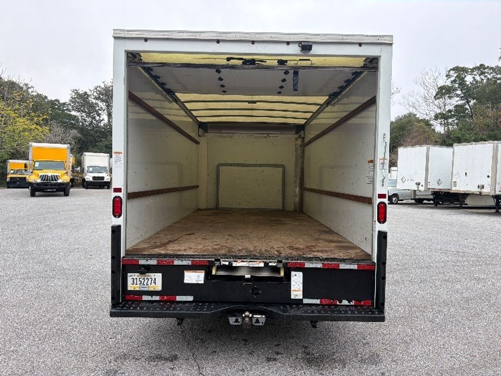 Light Duty Box Truck-Light and Medium Duty Trucks-Ford-2022-E350-Pensacola-FL-94,050\n\t\tmiles-$ 33,000 - Image 8