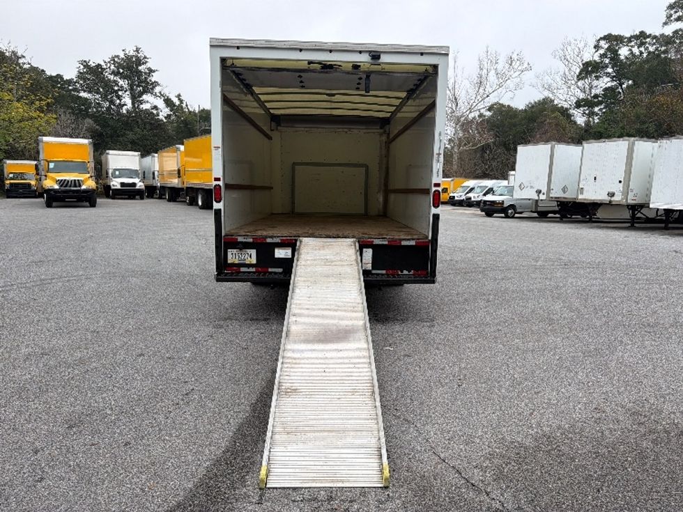 Light Duty Box Truck-Light and Medium Duty Trucks-Ford-2022-E350-Pensacola-FL-94,050\n\t\tmiles-$ 33,000 - Image 9
