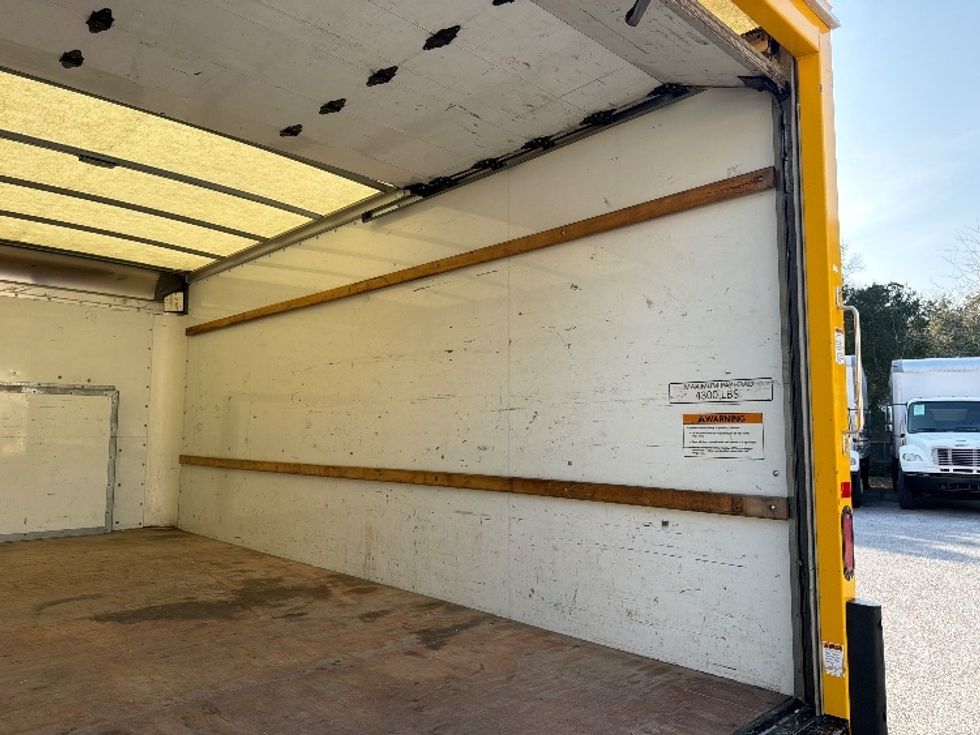 Light Duty Box Truck-Light and Medium Duty Trucks-Ford-2022-E350-Pensacola-FL-94,722\n\t\tmiles-$ 29,750 - Image 12