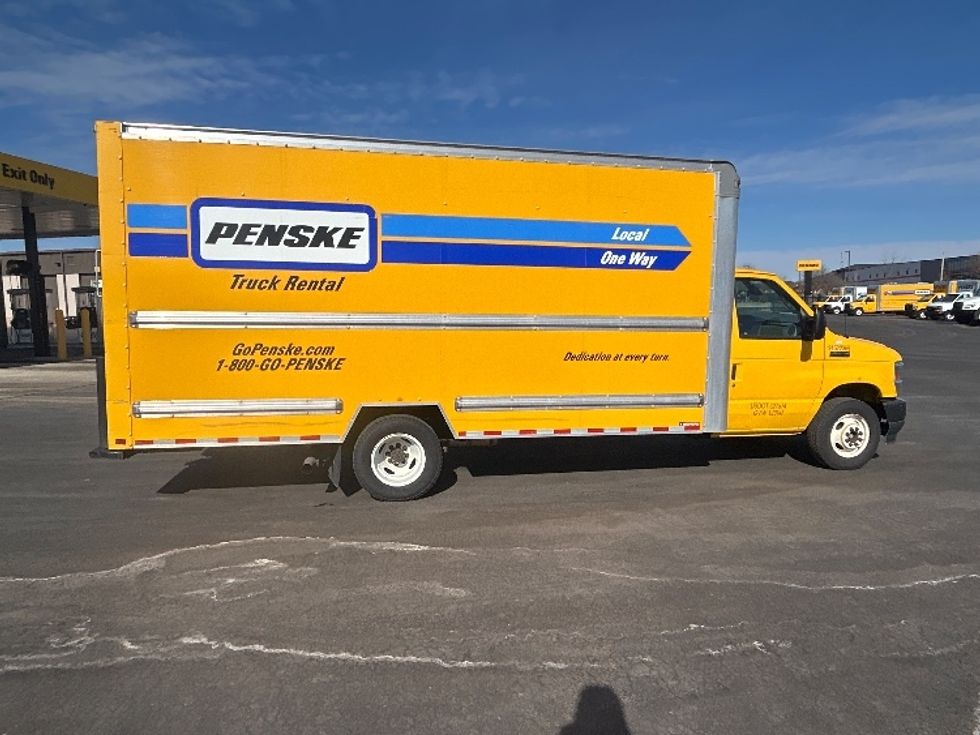 Light Duty Box Truck-Light and Medium Duty Trucks-Ford-2022-E350-Pewaukee-WI-114,091\n\t\tmiles-$ 25,500 - Image 15