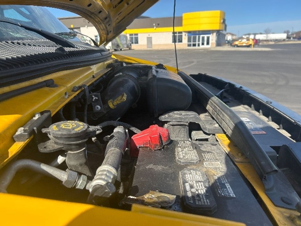 Light Duty Box Truck-Light and Medium Duty Trucks-Ford-2022-E350-Pewaukee-WI-114,091\n\t\tmiles-$ 25,500 - Image 23