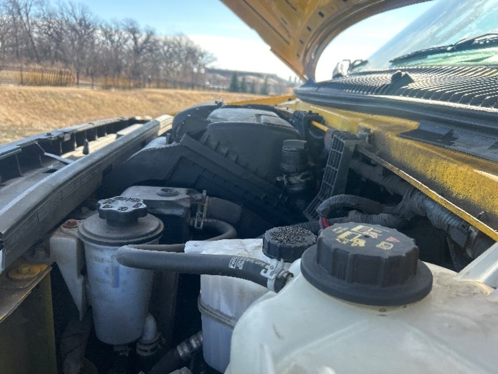 Light Duty Box Truck-Light and Medium Duty Trucks-Ford-2022-E350-Pewaukee-WI-114,091\n\t\tmiles-$ 25,500 - Image 24