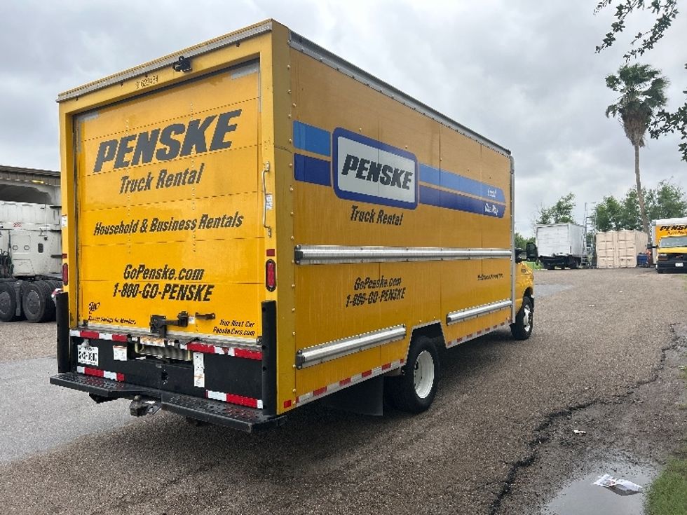 Light Duty Box Truck-Light and Medium Duty Trucks-Ford-2022-E350-Pharr-TX-105,320\n\t\tmiles-$ 25,000 - Image 12