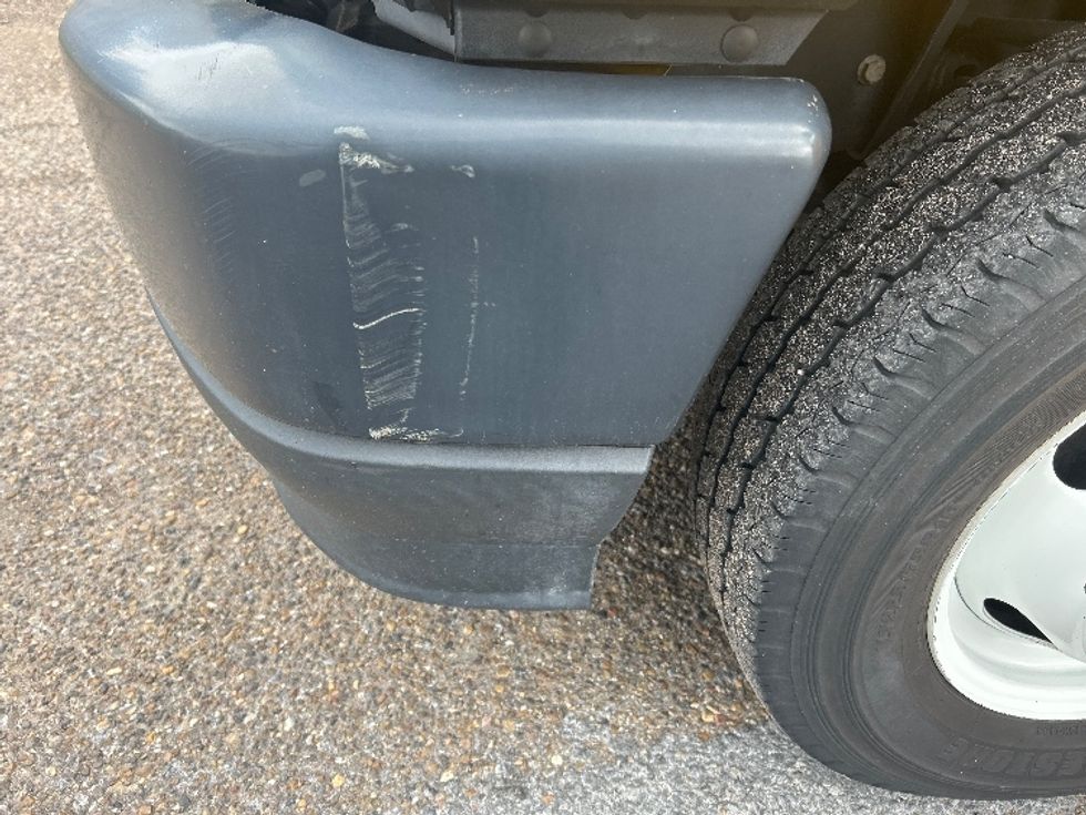 Light Duty Box Truck-Light and Medium Duty Trucks-Ford-2022-E350-Pharr-TX-105,320\n\t\tmiles-$ 25,000 - Image 26