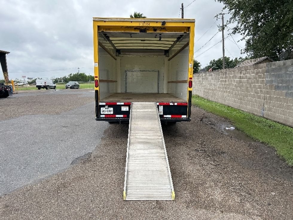 Light Duty Box Truck-Light and Medium Duty Trucks-Ford-2022-E350-Pharr-TX-105,320\n\t\tmiles-$ 25,000 - Image 8
