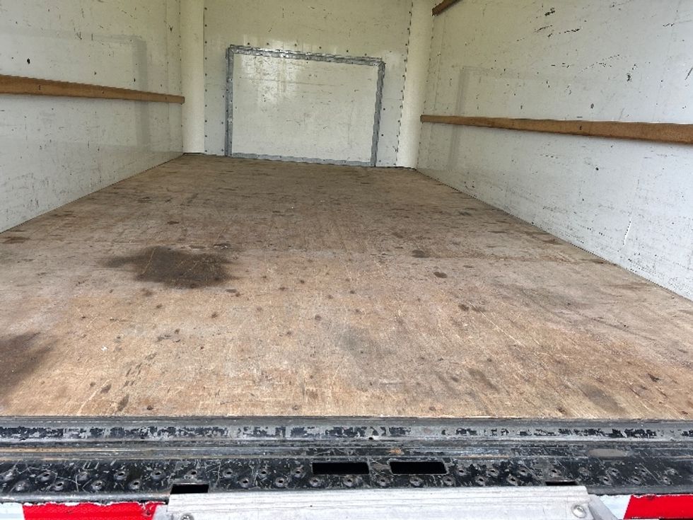 Light Duty Box Truck-Light and Medium Duty Trucks-Ford-2022-E350-Pharr-TX-105,320\n\t\tmiles-$ 25,000 - Image 9