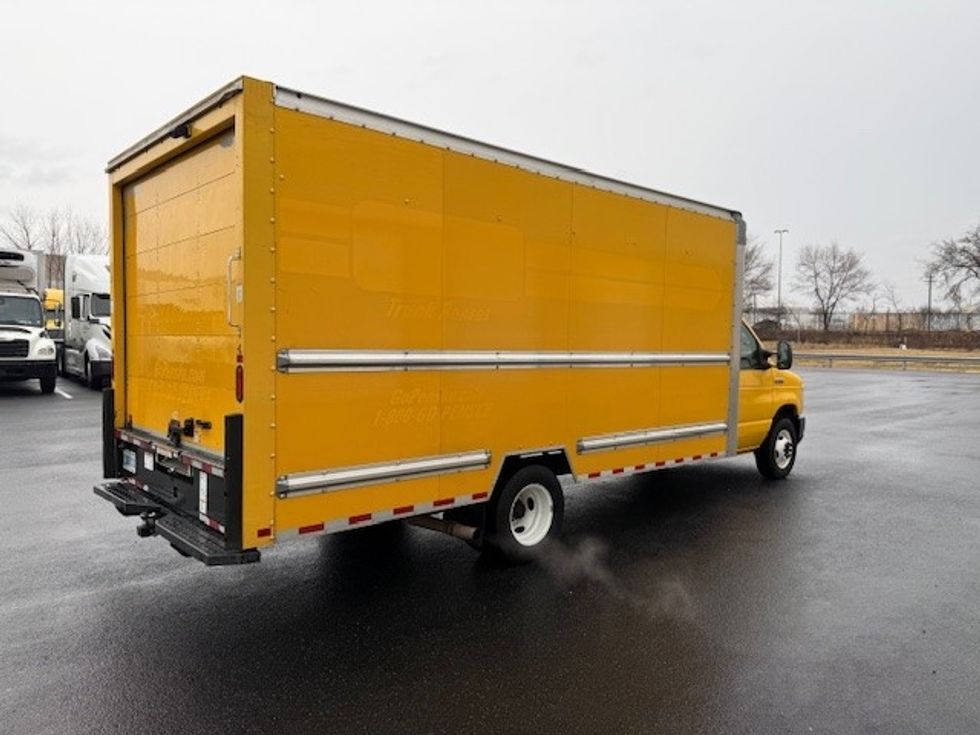 Light Duty Box Truck-Light and Medium Duty Trucks-Ford-2022-E350-Philadelphia-PA-95,330\n\t\tmiles-$ 27,000 - Image 12