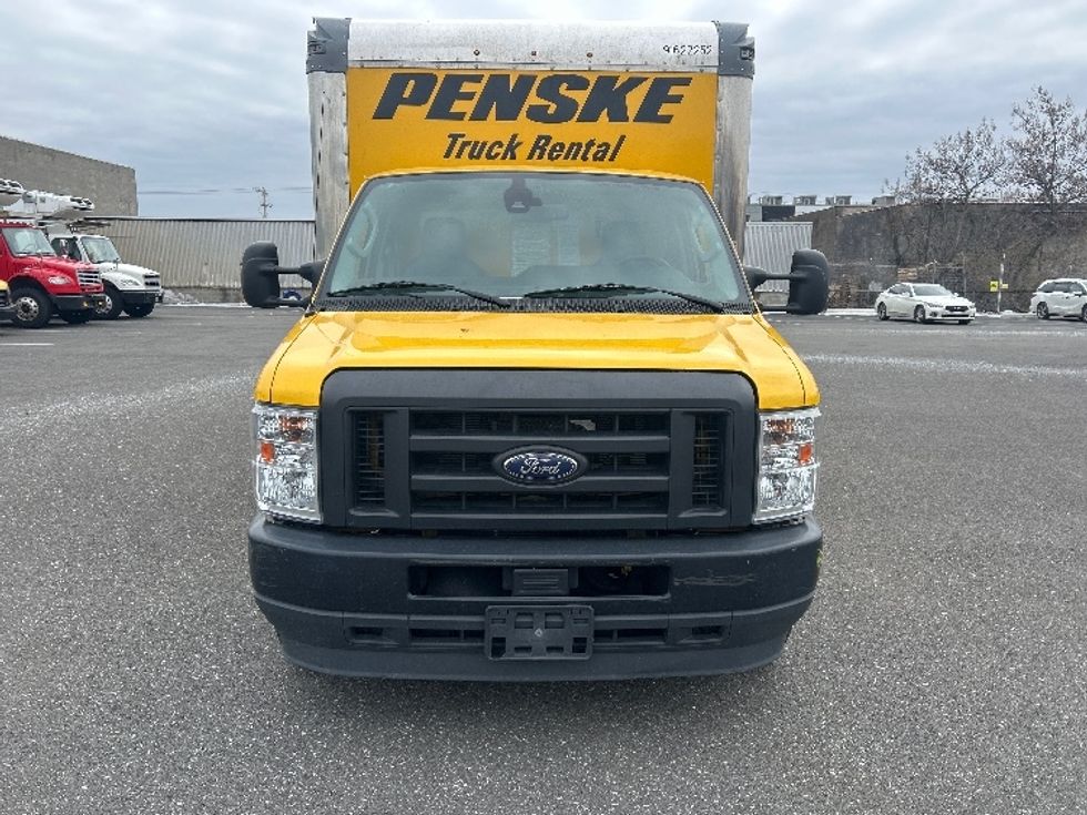 Light Duty Box Truck-Light and Medium Duty Trucks-Ford-2022-E350-Philadelphia-PA-98,520\n\t\tmiles-$ 27,250 - Image 2