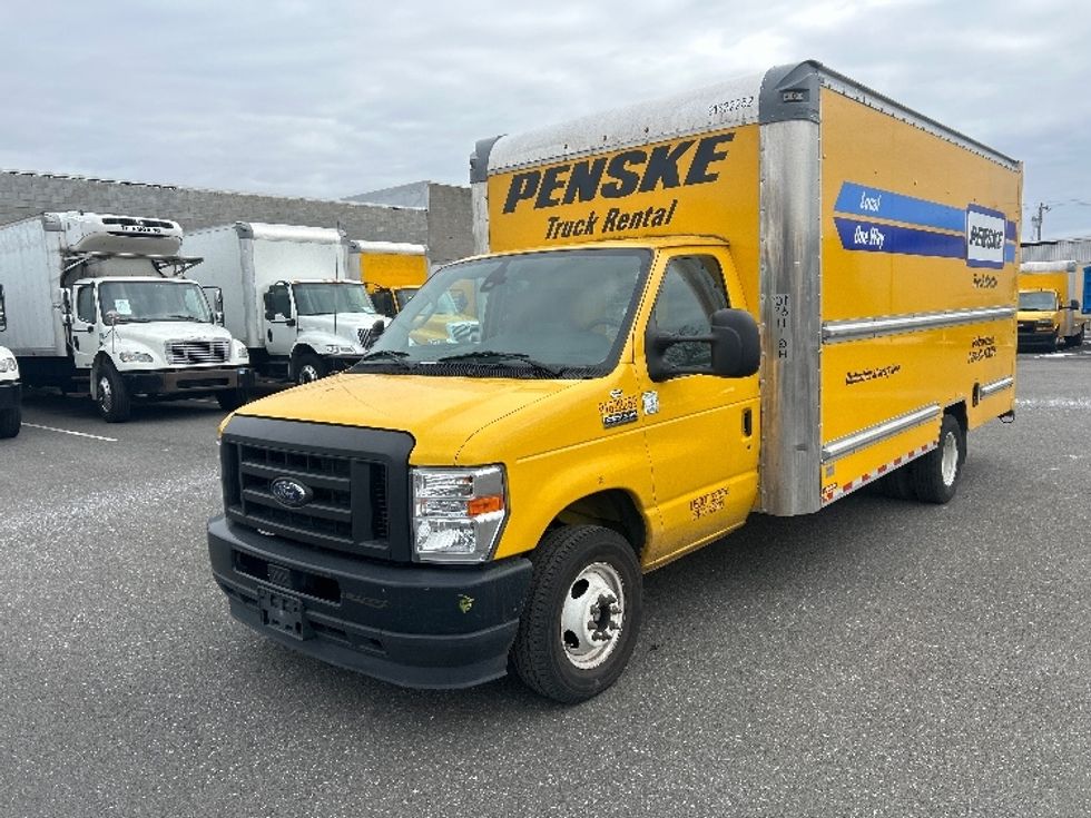Light Duty Box Truck-Light and Medium Duty Trucks-Ford-2022-E350-Philadelphia-PA-98,520\n\t\tmiles-$ 27,250 - Image 3
