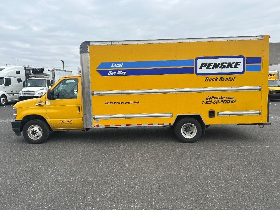 Light Duty Box Truck-Light and Medium Duty Trucks-Ford-2022-E350-Philadelphia-PA-98,520\n\t\tmiles-$ 27,250 - Image 4