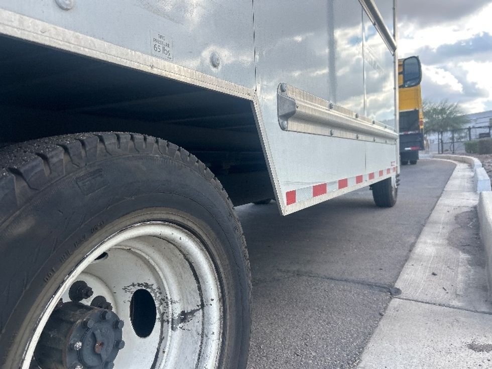 Light Duty Box Truck-Light and Medium Duty Trucks-Ford-2022-E350-Phoenix-AZ-101,620\n\t\tmiles-$ 32,250 - Image 12