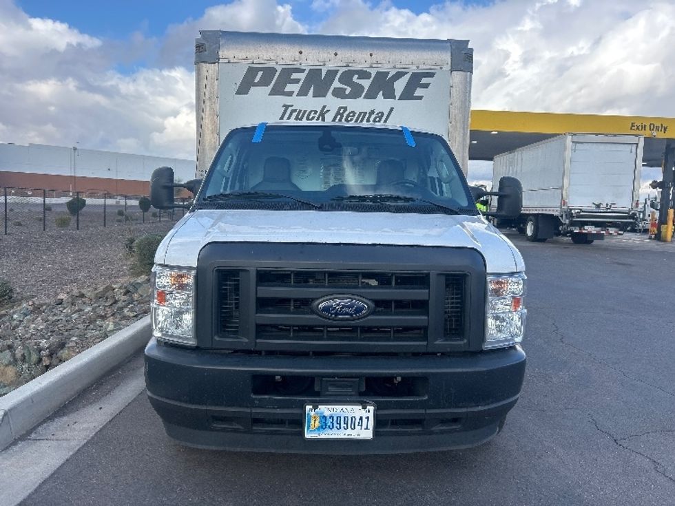 Light Duty Box Truck-Light and Medium Duty Trucks-Ford-2022-E350-Phoenix-AZ-101,620\n\t\tmiles-$ 32,250 - Image 2