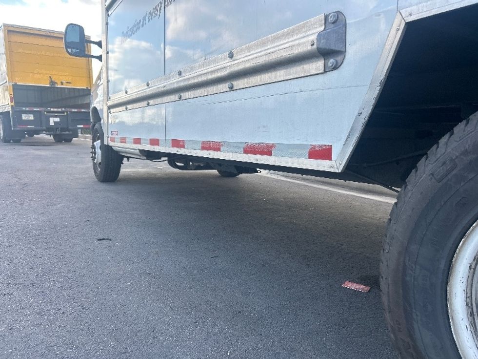 Light Duty Box Truck-Light and Medium Duty Trucks-Ford-2022-E350-Phoenix-AZ-101,620\n\t\tmiles-$ 32,250 - Image 5