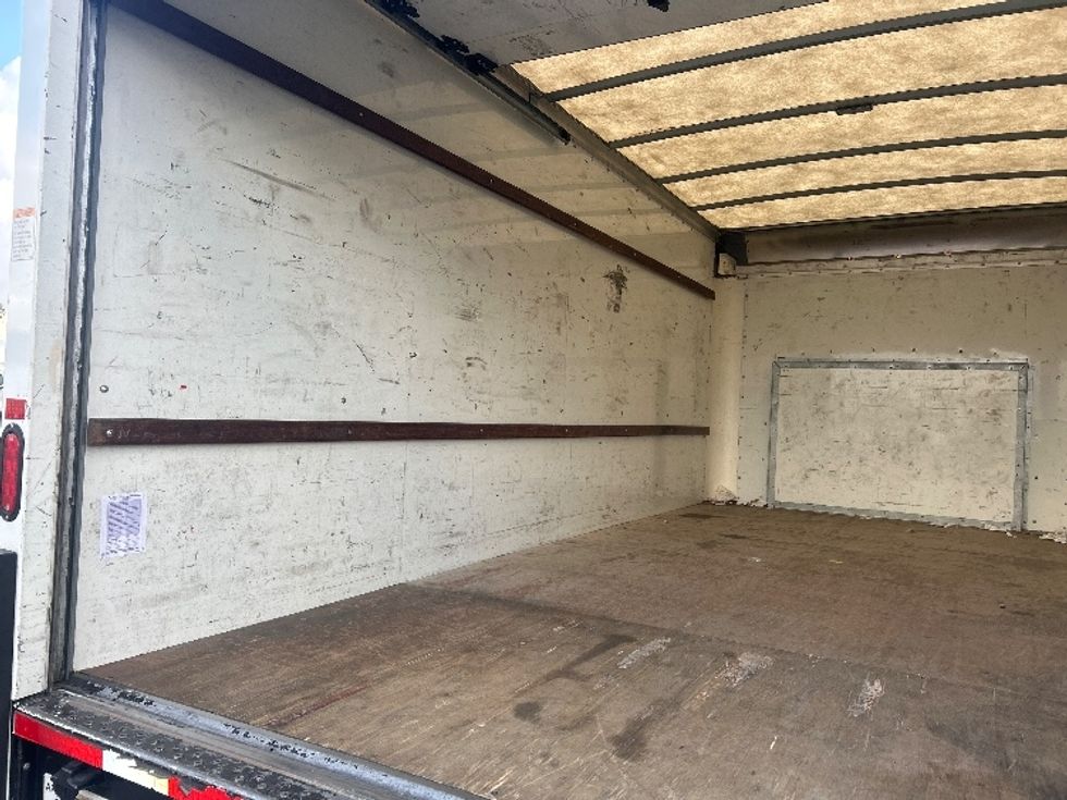 Light Duty Box Truck-Light and Medium Duty Trucks-Ford-2022-E350-Phoenix-AZ-101,620\n\t\tmiles-$ 32,250 - Image 9