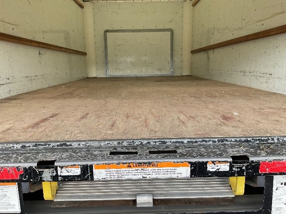 Light Duty Box Truck-Light and Medium Duty Trucks-Ford-2022-E350-Phoenix-AZ-101,778\n\t\tmiles-$ 25,500 - Image 10