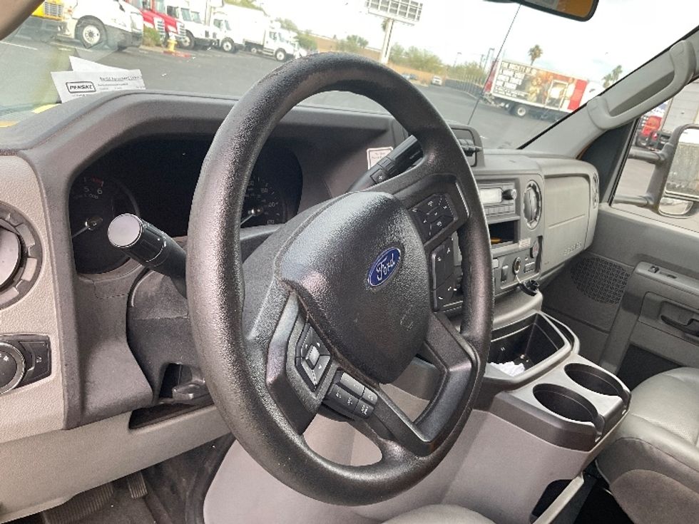 Light Duty Box Truck-Light and Medium Duty Trucks-Ford-2022-E350-Phoenix-AZ-101,778\n\t\tmiles-$ 25,500 - Image 17