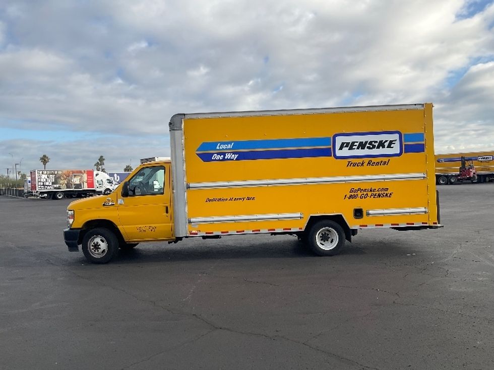 Light Duty Box Truck-Light and Medium Duty Trucks-Ford-2022-E350-Phoenix-AZ-101,778\n\t\tmiles-$ 25,500 - Image 4