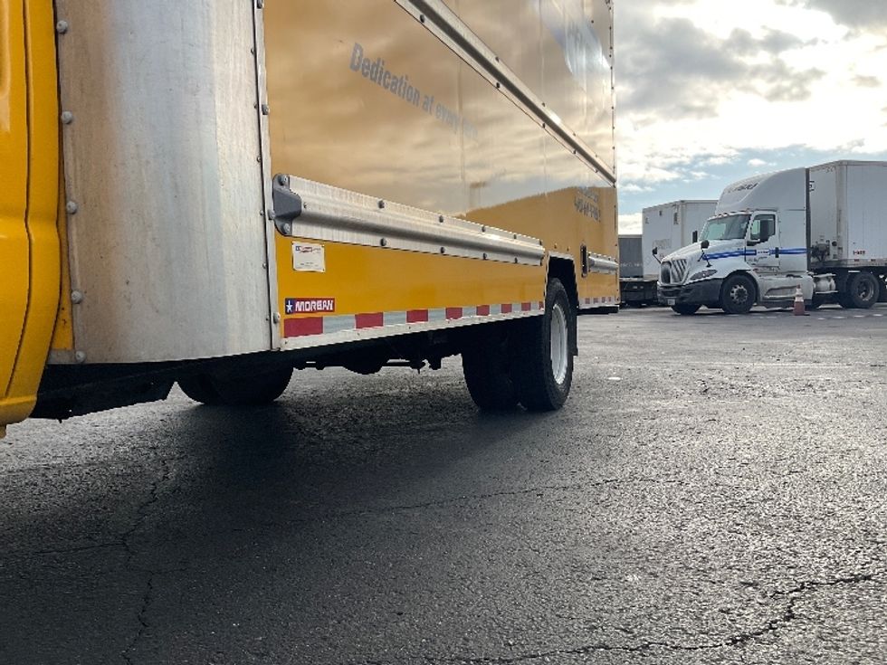 Light Duty Box Truck-Light and Medium Duty Trucks-Ford-2022-E350-Phoenix-AZ-101,778\n\t\tmiles-$ 25,500 - Image 5