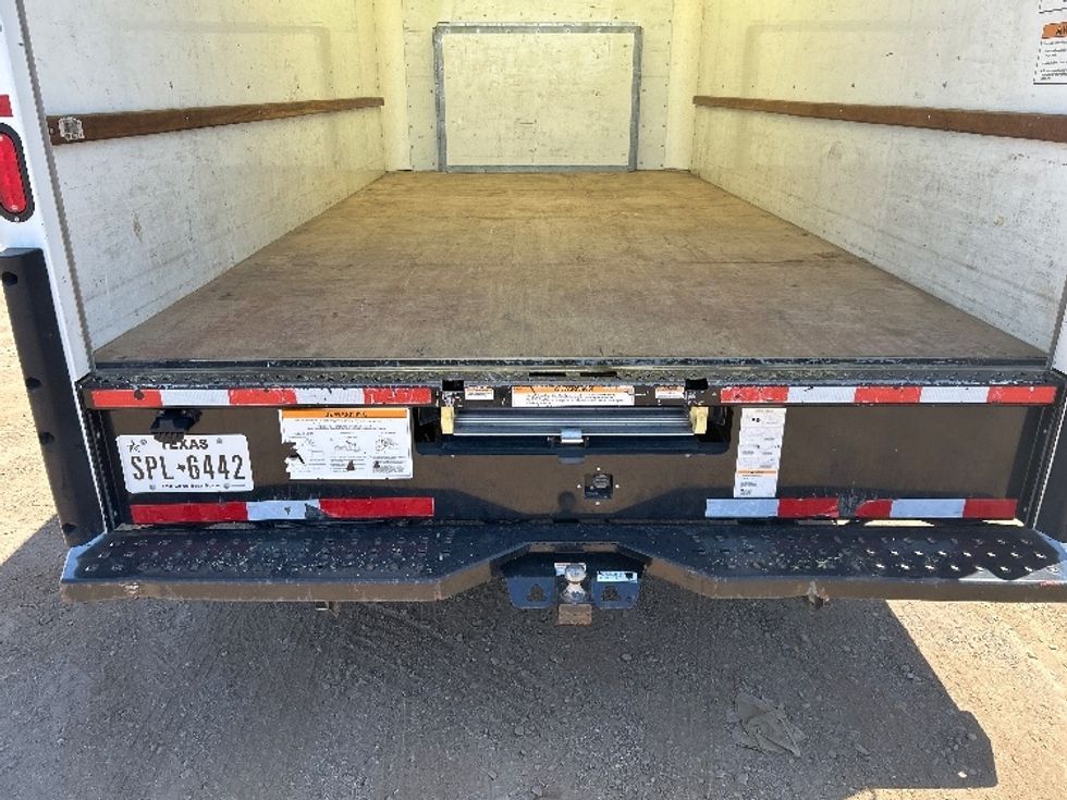 Light Duty Box Truck-Light and Medium Duty Trucks-Ford-2022-E350-Phoenix-AZ-103,456\n\t\tmiles-$ 28,000 - Image 10