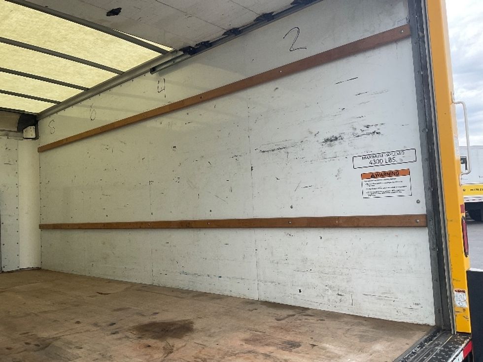 Light Duty Box Truck-Light and Medium Duty Trucks-Ford-2022-E350-Phoenix-AZ-103,978\n\t\tmiles-$ 27,500 - Image 12