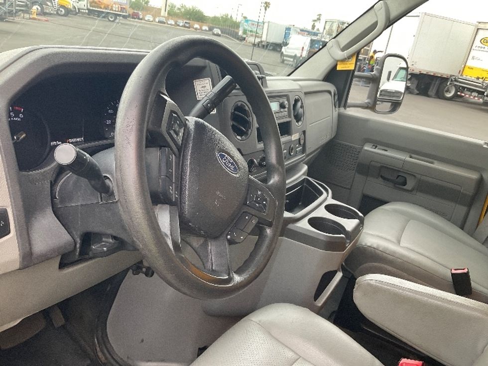 Light Duty Box Truck-Light and Medium Duty Trucks-Ford-2022-E350-Phoenix-AZ-103,978\n\t\tmiles-$ 27,500 - Image 17