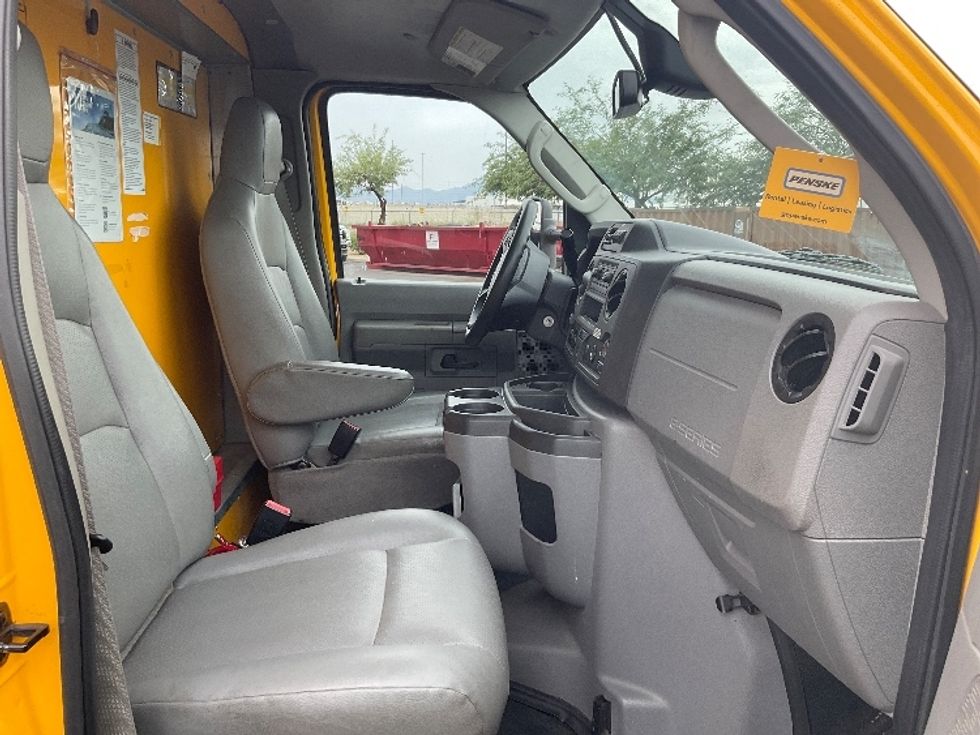 Light Duty Box Truck-Light and Medium Duty Trucks-Ford-2022-E350-Phoenix-AZ-103,978\n\t\tmiles-$ 27,500 - Image 22
